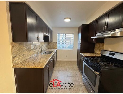 3 Bedroom Apartment 9050 Tobias Ave in Panorama City, CA 91402