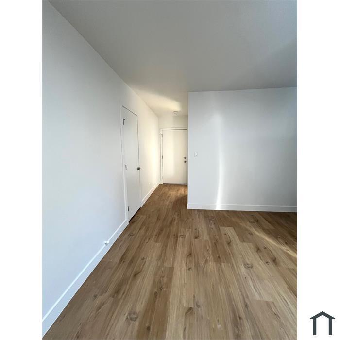 389800_7b49b53bbd064394aa2a40414146f898