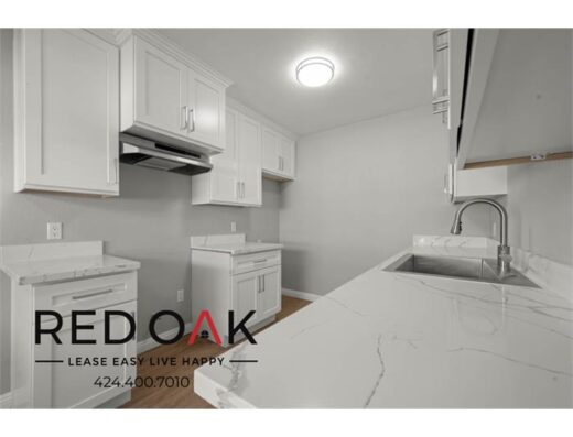 2 Bedroom Apartment 8015 S Western Ave in Los Angeles, CA 90047