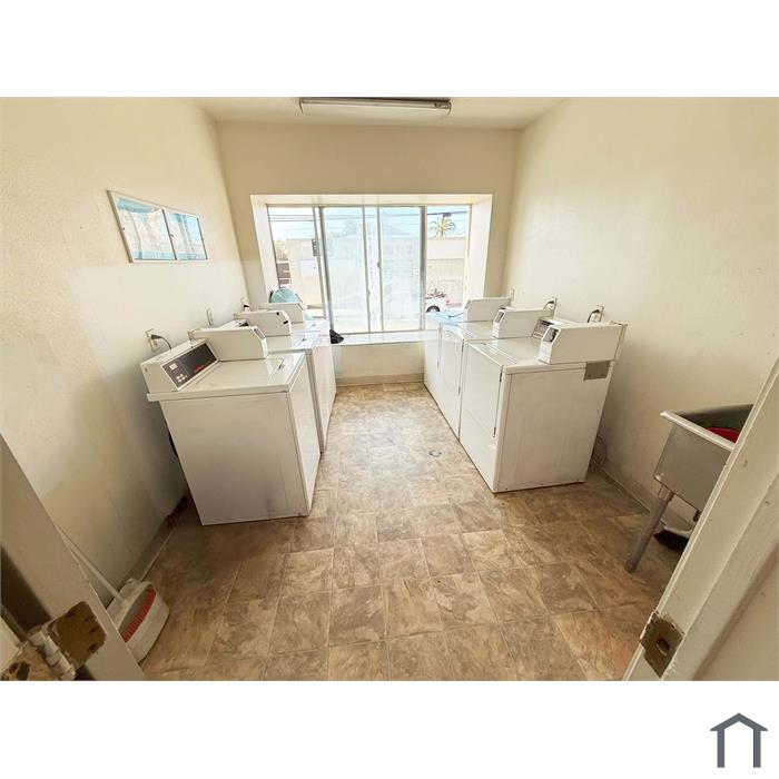 438982_fb18b41e202b4f428912f1b575b7ed50