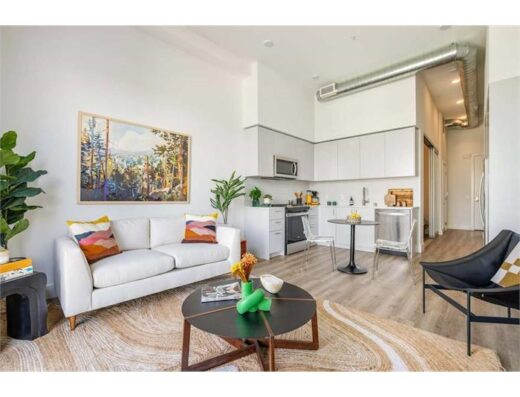 1 Bedroom Apartment 10401 Washington Blvd in Culver City, CA 90232